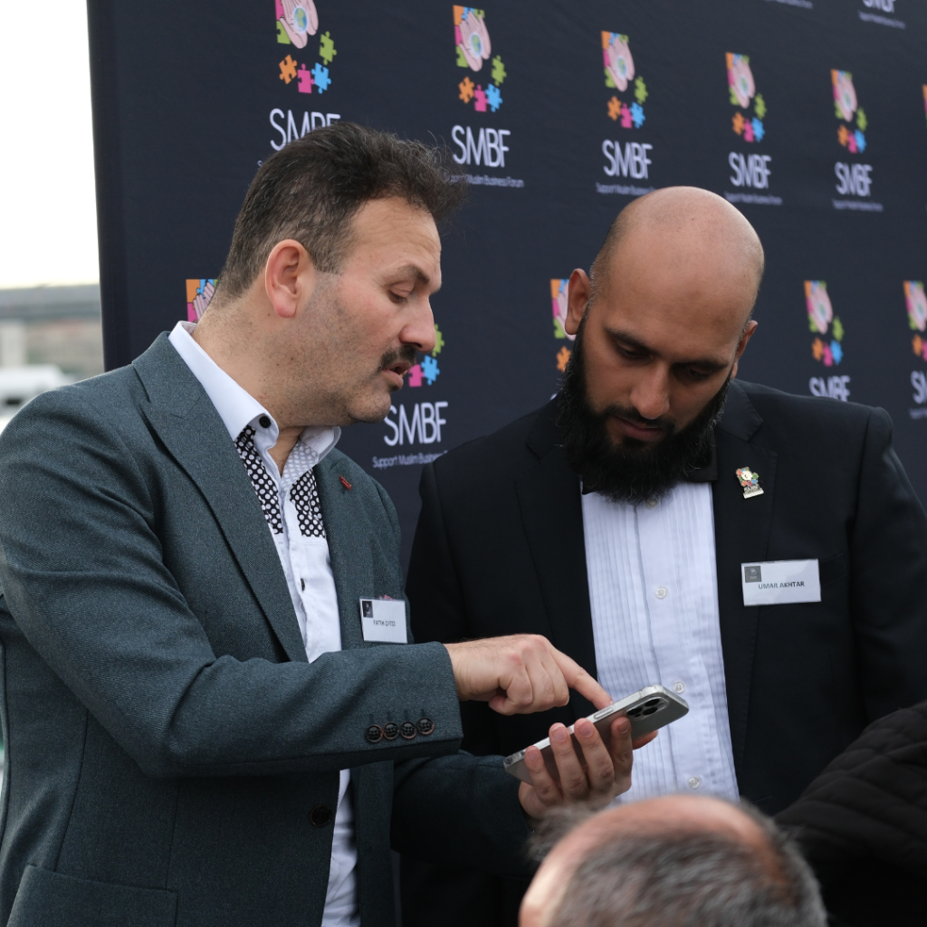 Muslim entrepreneur in discussion with mentor