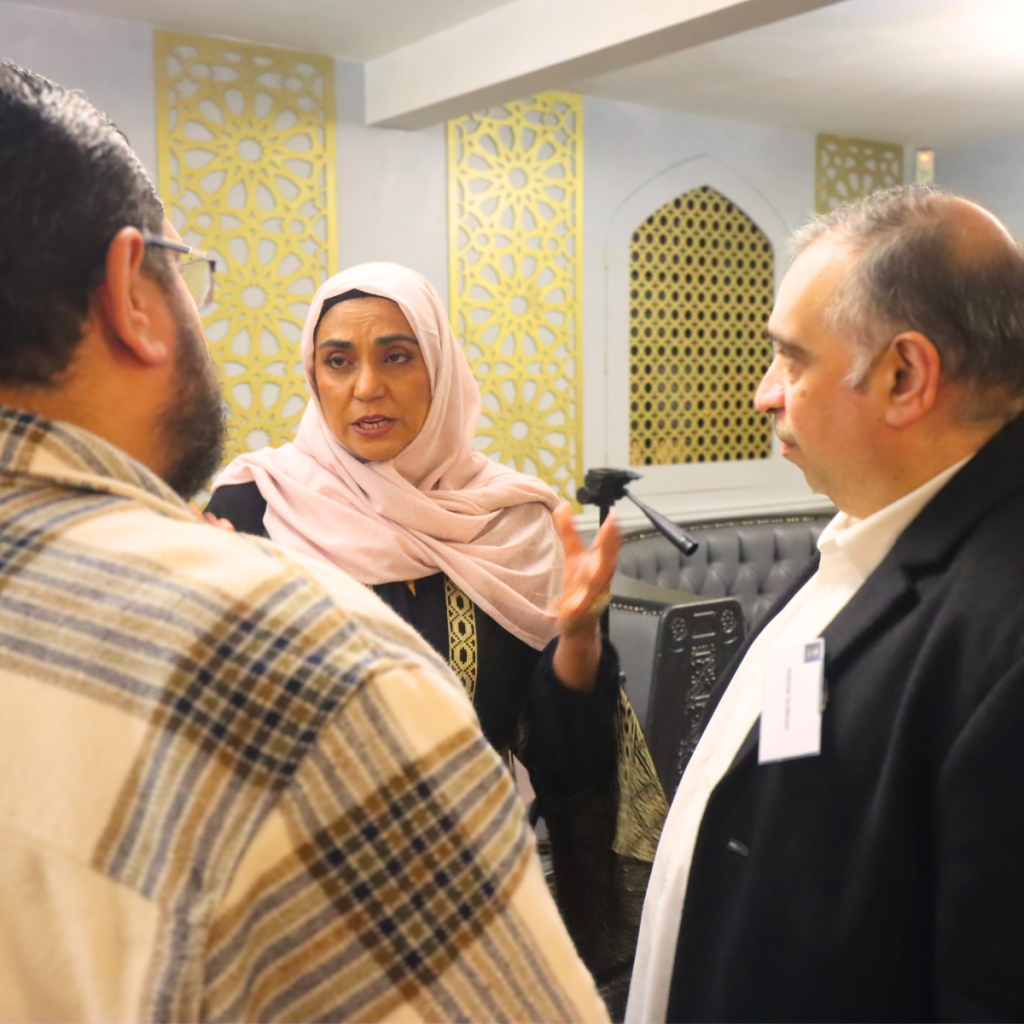 Muslim professionals networking at an SMBF event